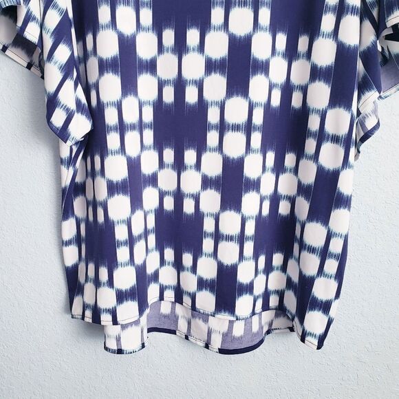Tori Richard Honolulu Blue and White Geometric Tunic Blouse - Picture 2 of 7